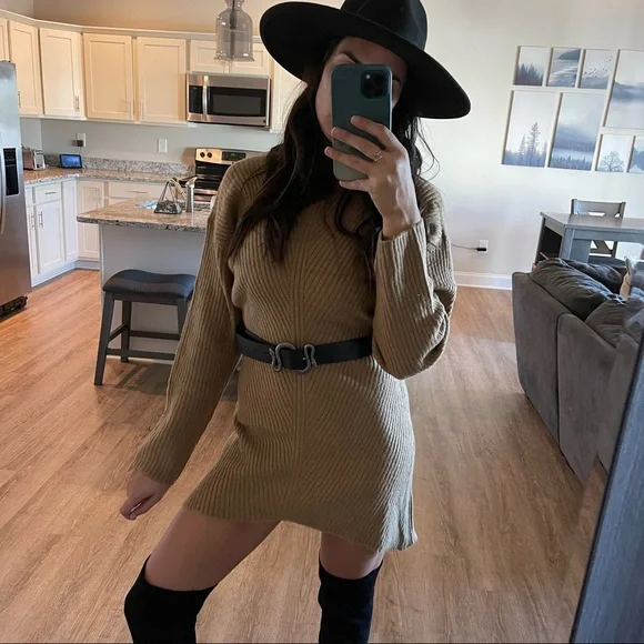 Medusa Silver Snake High Waist Belt - Picture 3 of 3